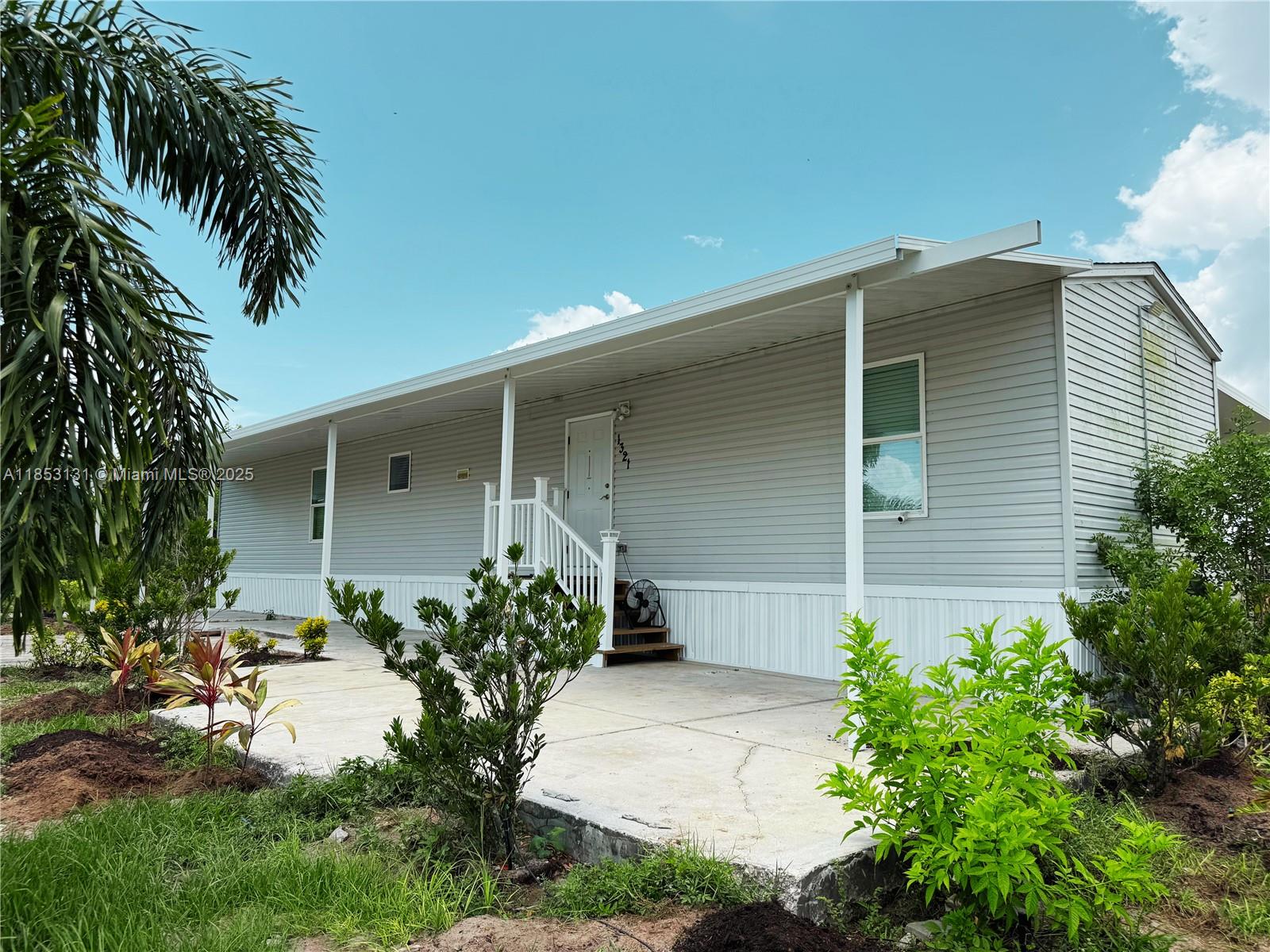 HOLIDAY LAKE AREA - Residential