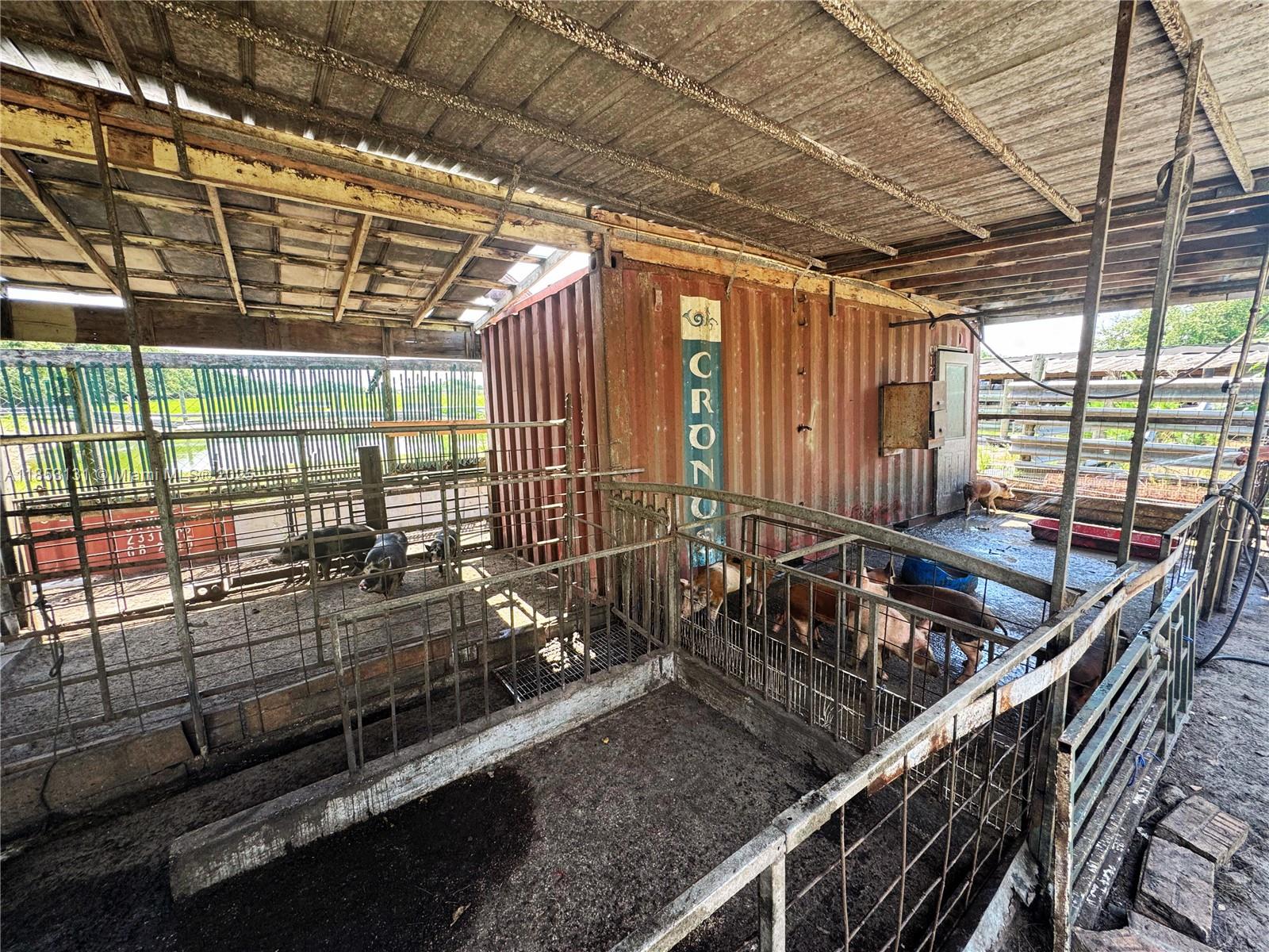 HOLIDAY LAKE AREA - Residential