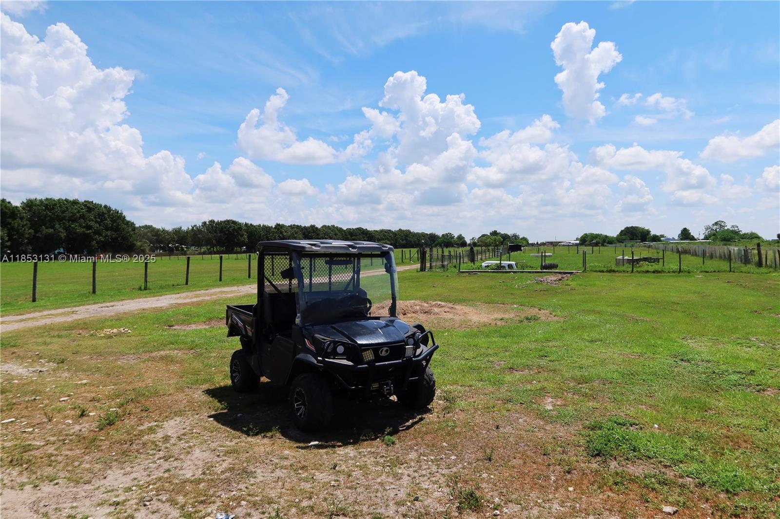 HOLIDAY LAKE AREA - Residential