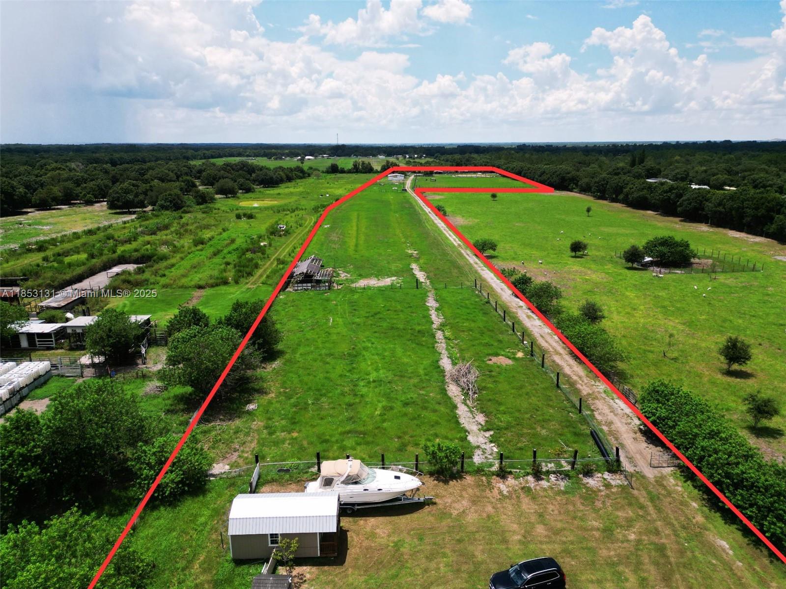 HOLIDAY LAKE AREA - Residential