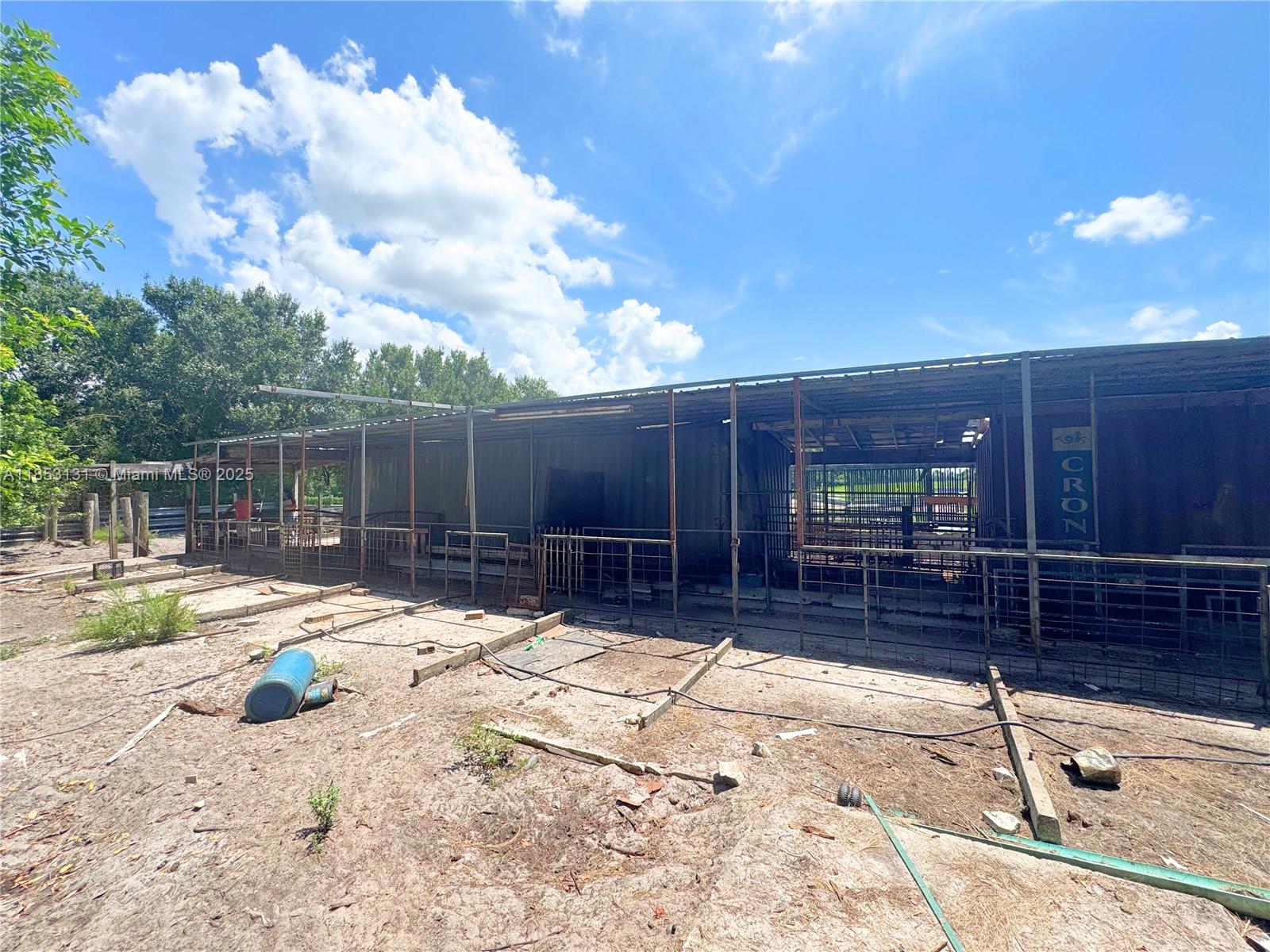 HOLIDAY LAKE AREA - Residential