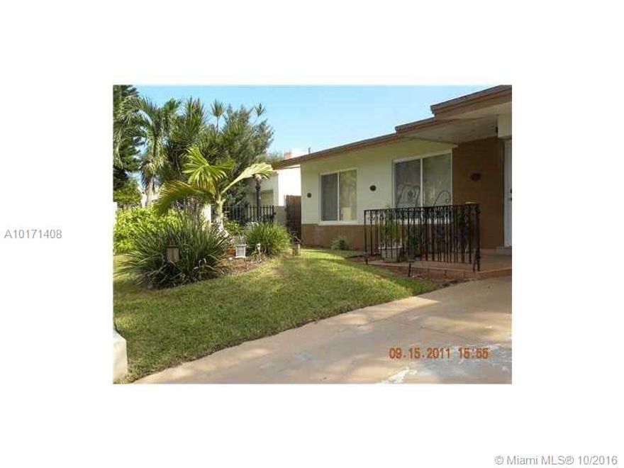 ONE BEDROOM APPARTMENT IN SHENANDOAH. CLOSE TO DOWNTOWN MIAMI. ELECTRICITY AND WATER INCLUDED IN RENT