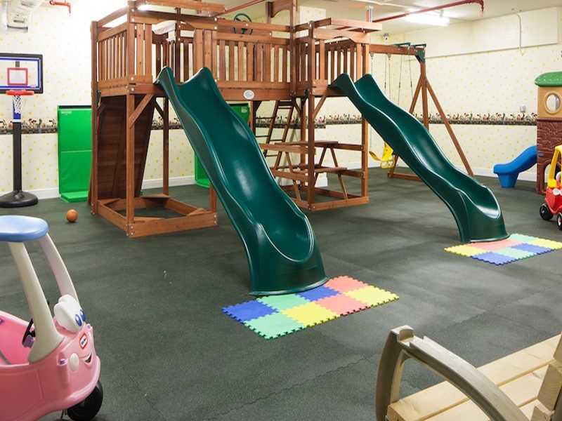 ONE BROADWAY - Residential Lease