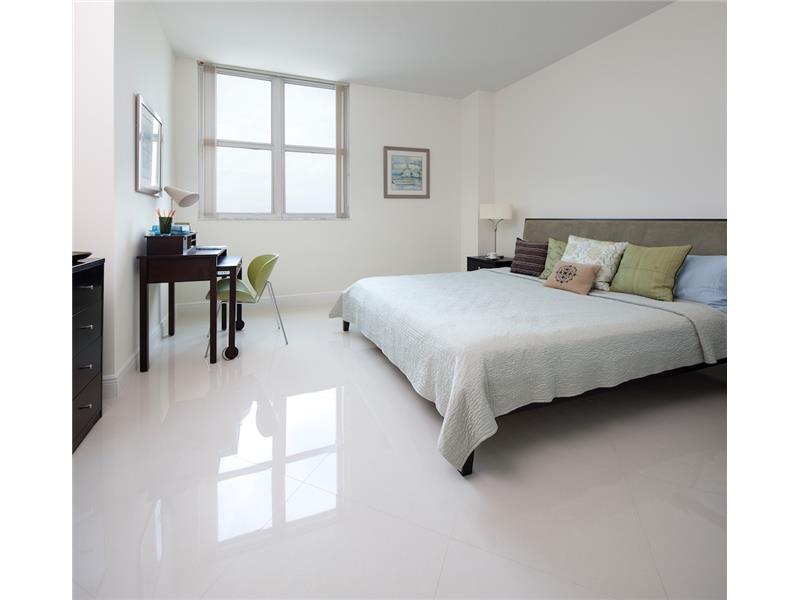 ONE BROADWAY - Residential Lease