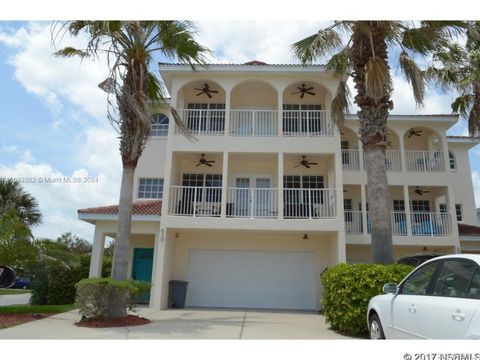 A home in New Smyrna Beach