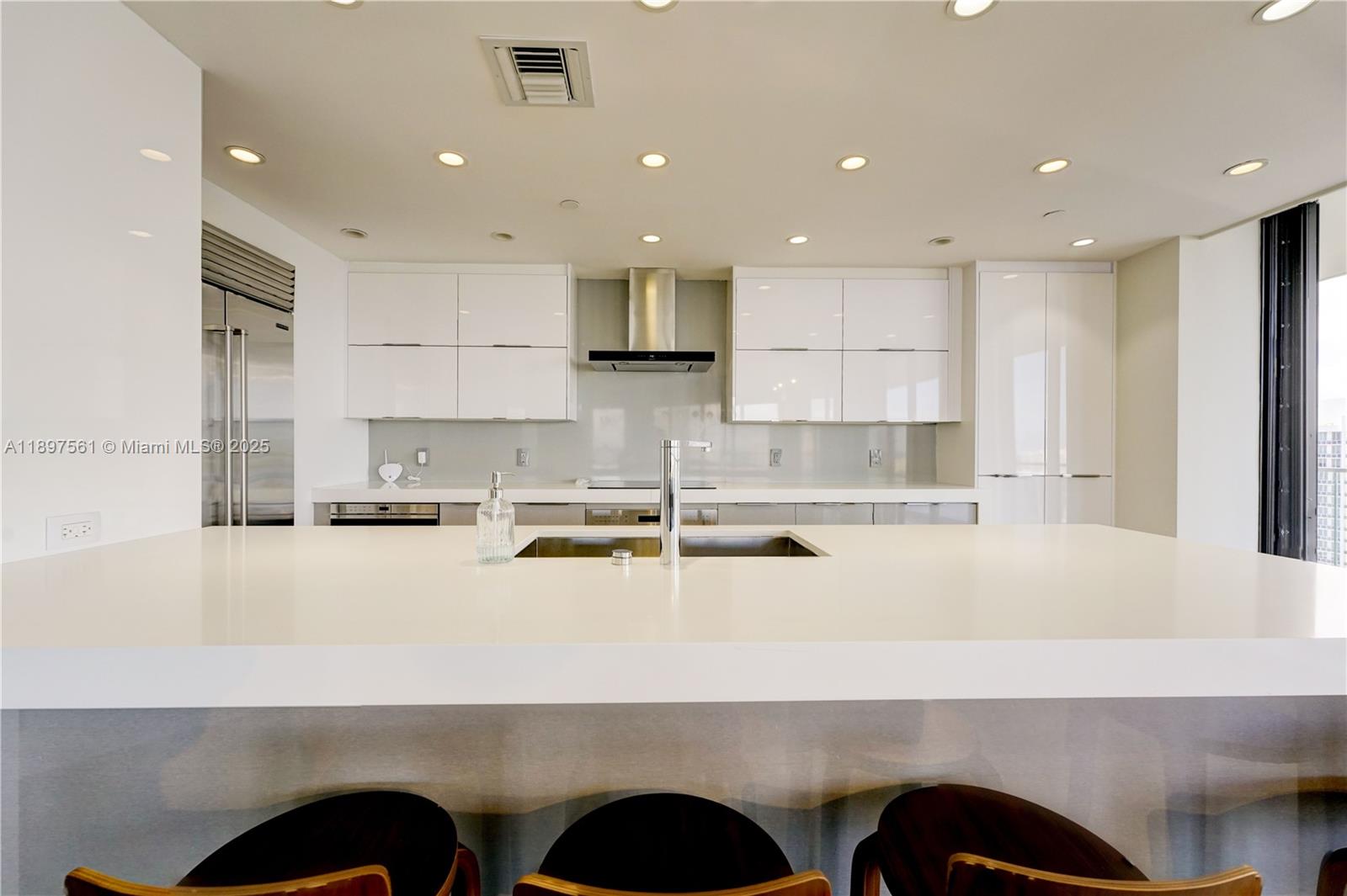 WILLIAMS ISLAND - Residential