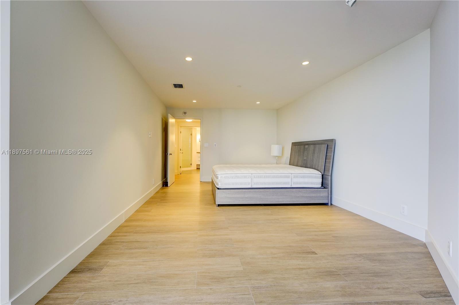 WILLIAMS ISLAND - Residential