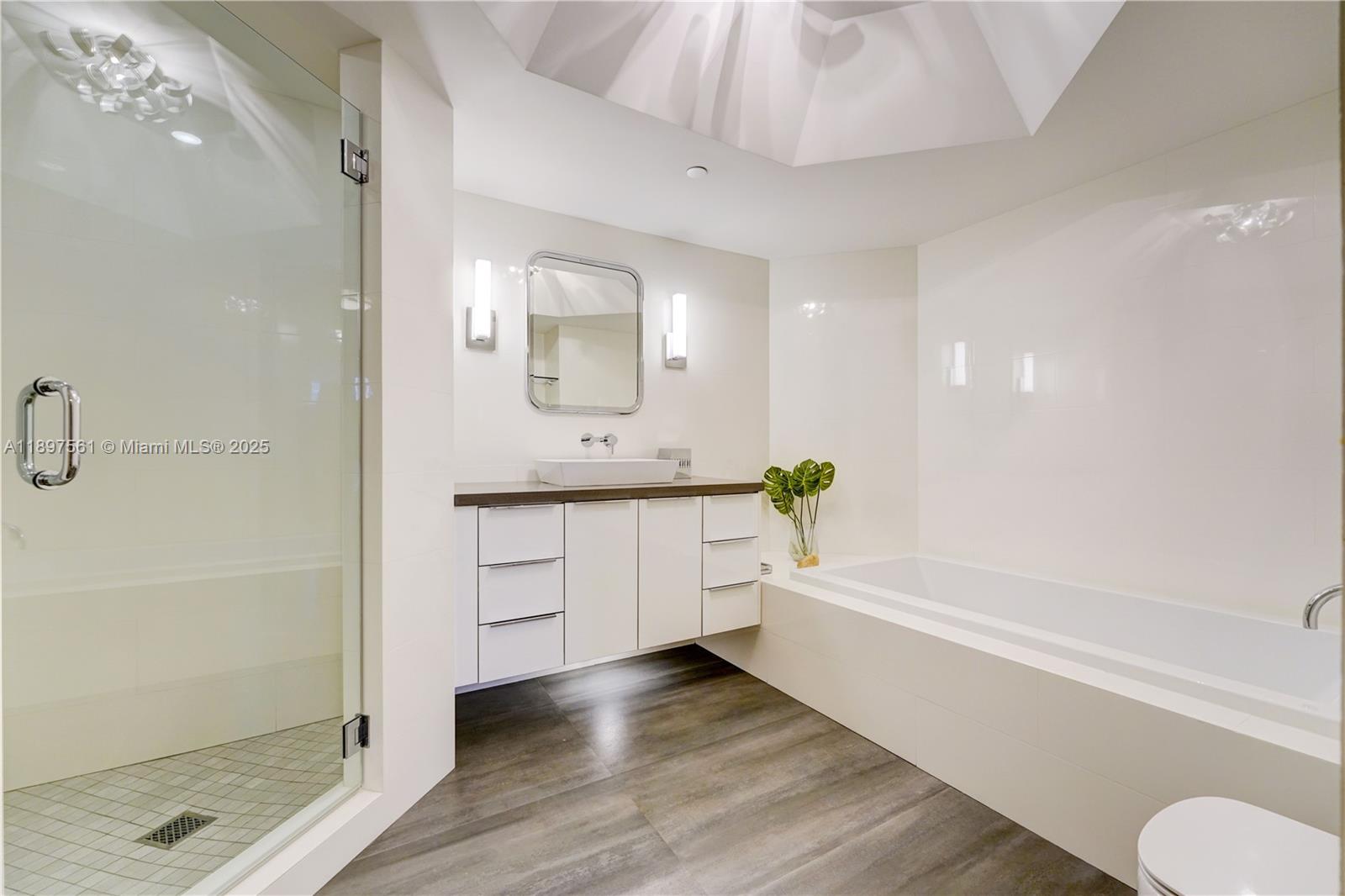 WILLIAMS ISLAND - Residential