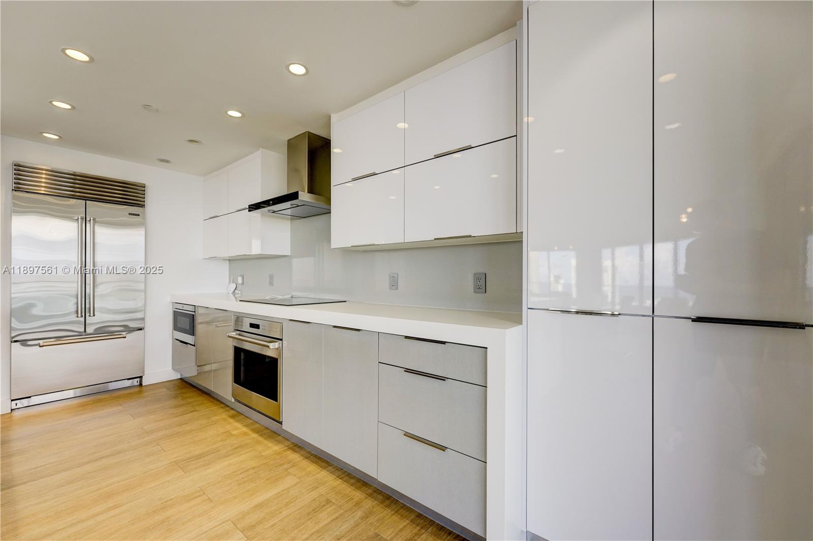 WILLIAMS ISLAND - Residential