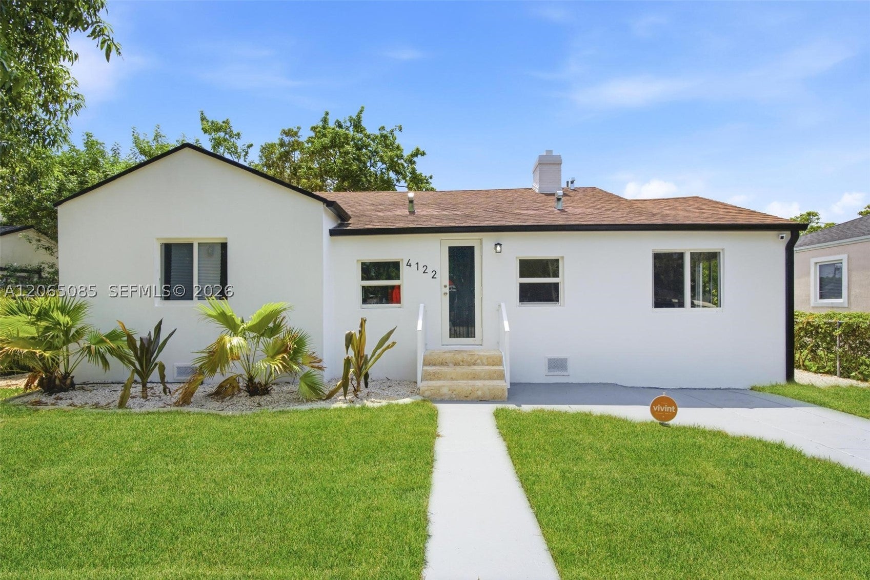 4122 NW 11th Pl