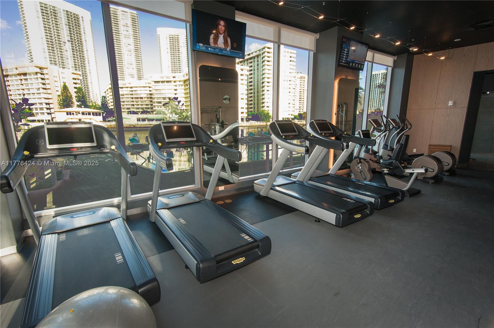 BEACHWALK CONDOMINIUM - Residential