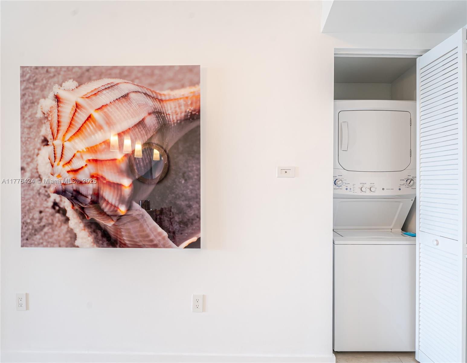 BEACHWALK CONDOMINIUM - Residential