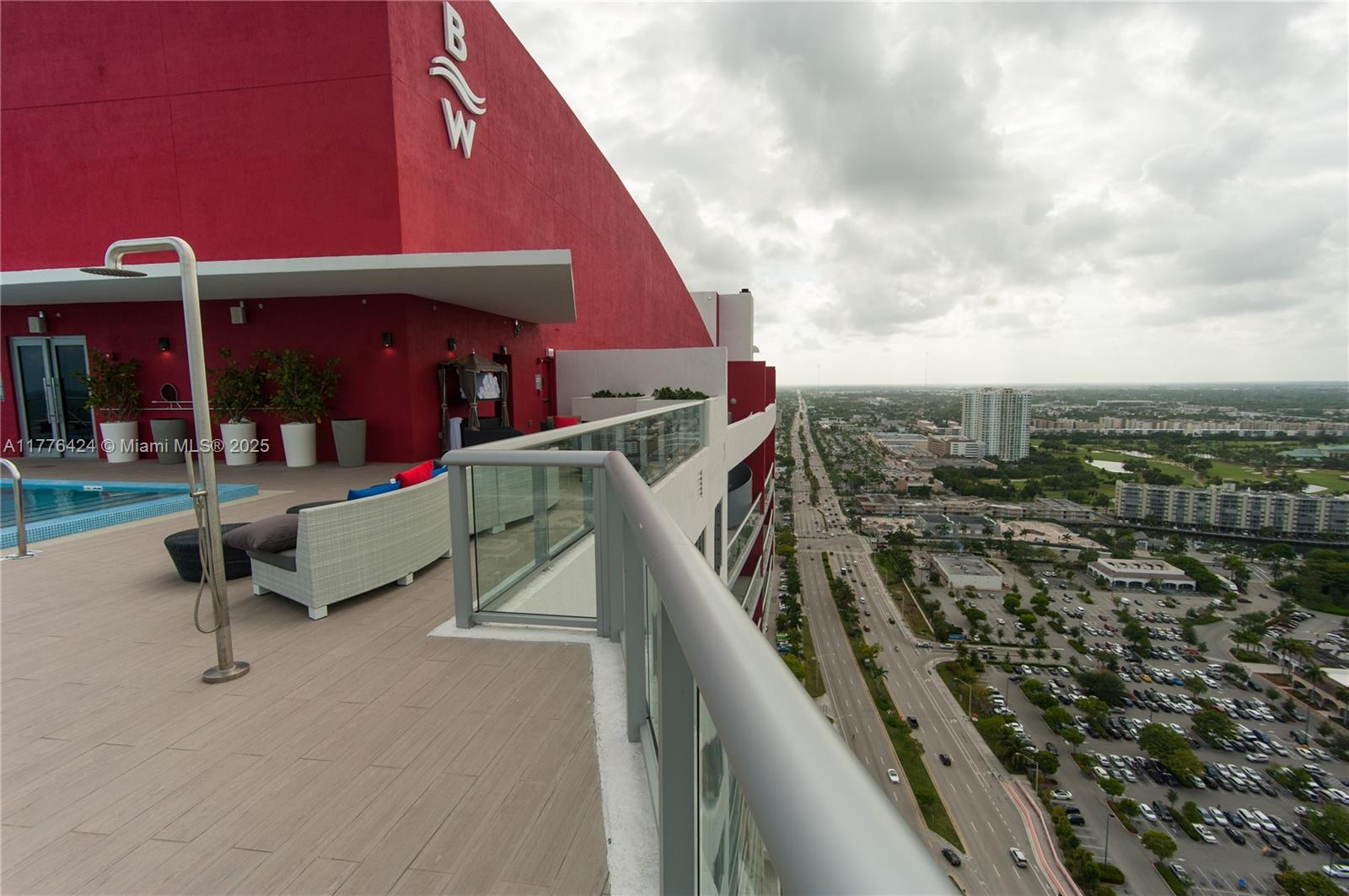 BEACHWALK CONDOMINIUM - Residential