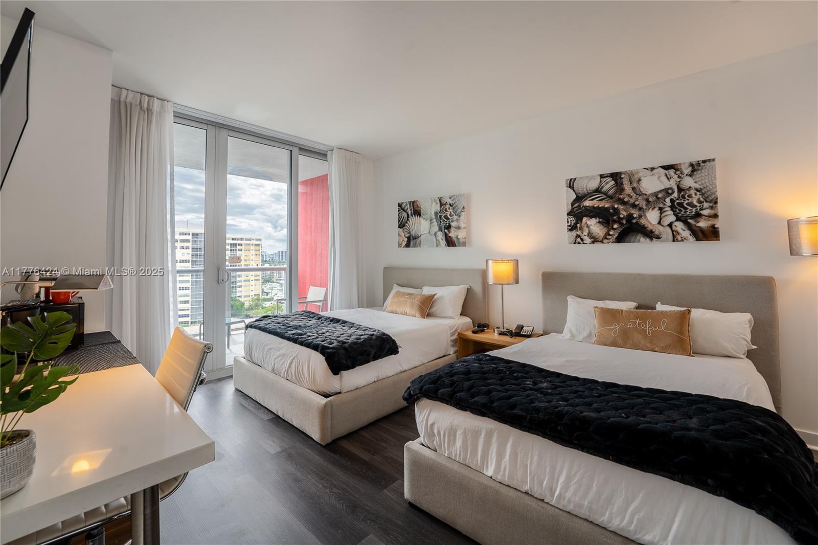 BEACHWALK CONDOMINIUM - Residential