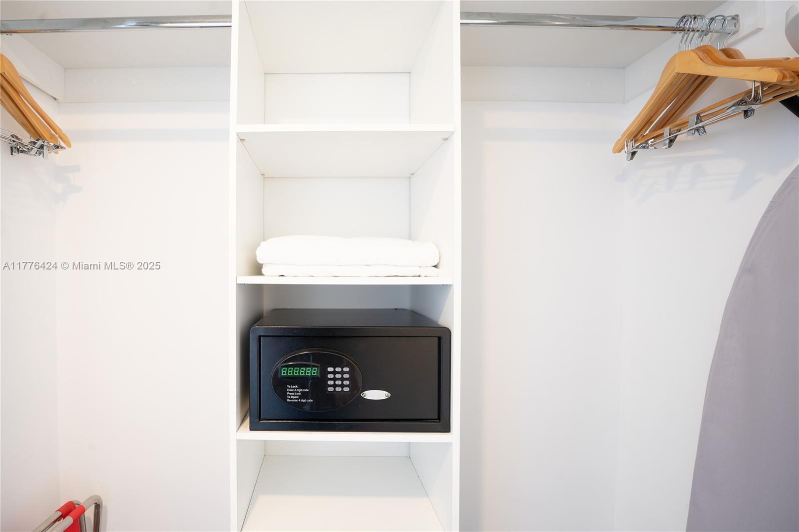 BEACHWALK CONDOMINIUM - Residential