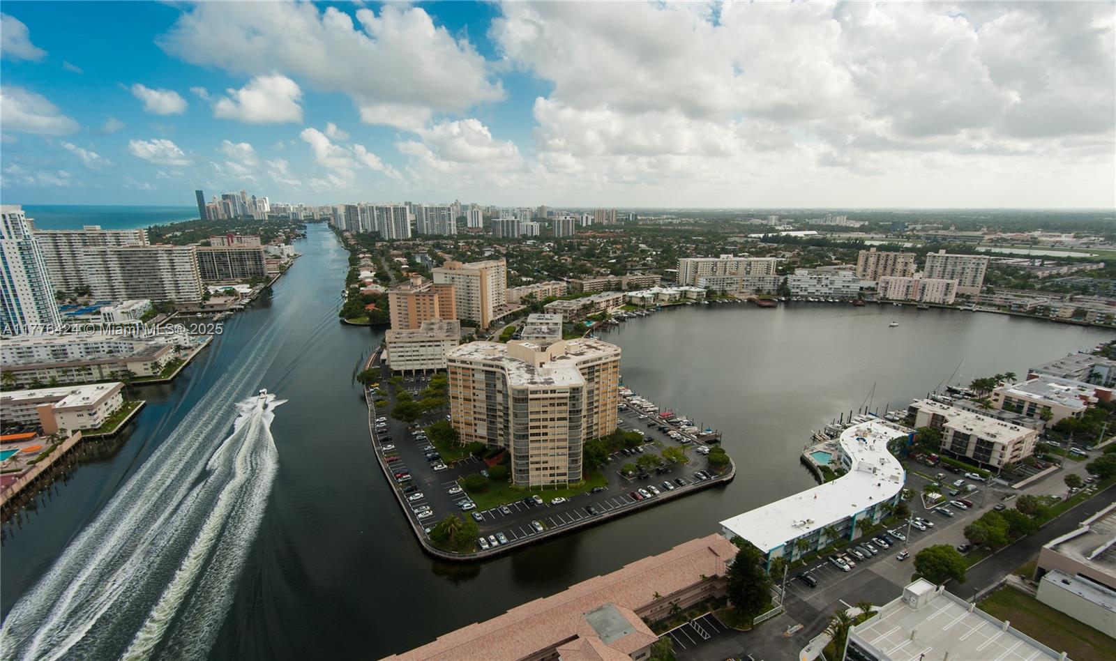 BEACHWALK CONDOMINIUM - Residential