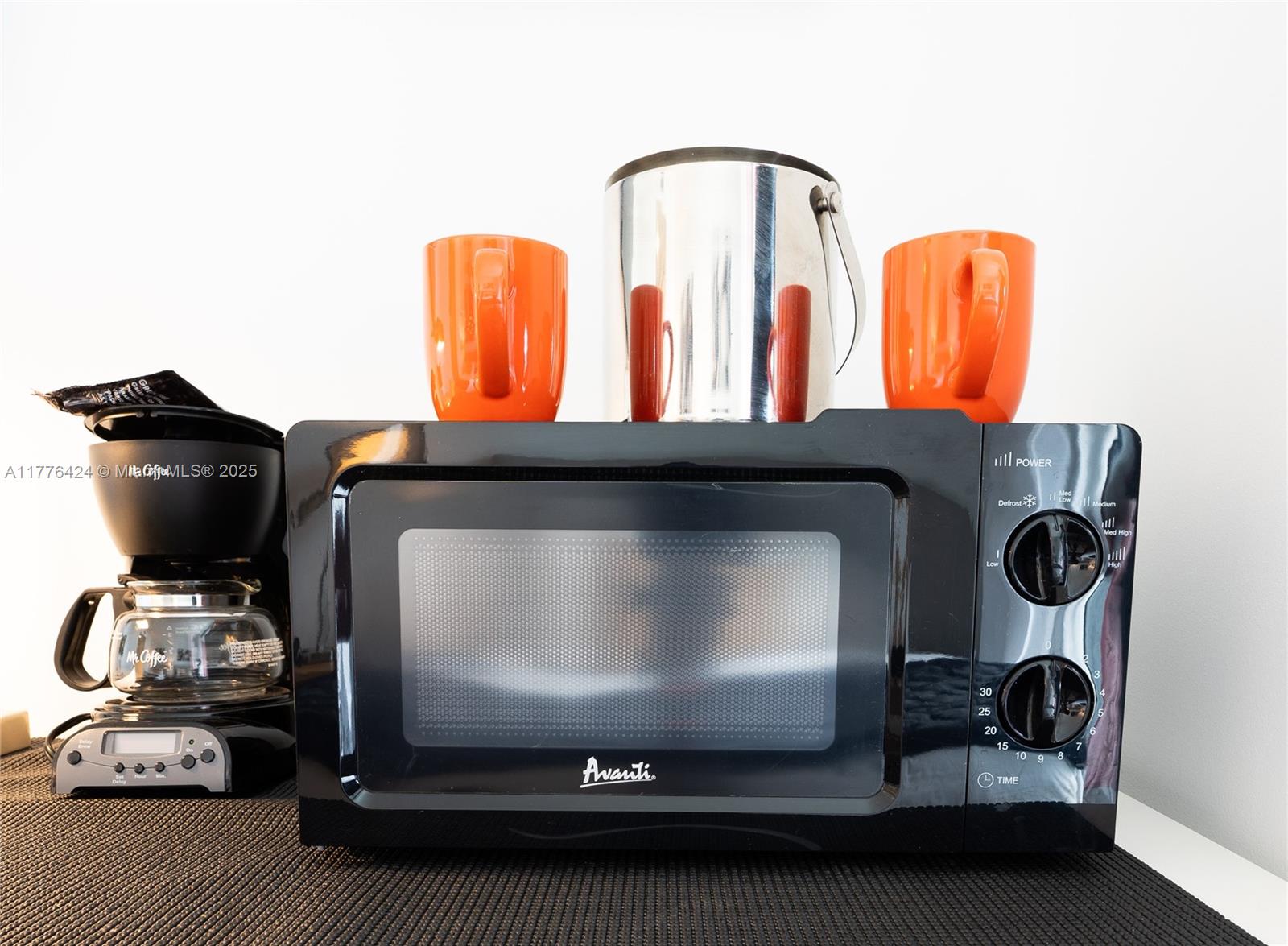 BEACHWALK CONDOMINIUM - Residential