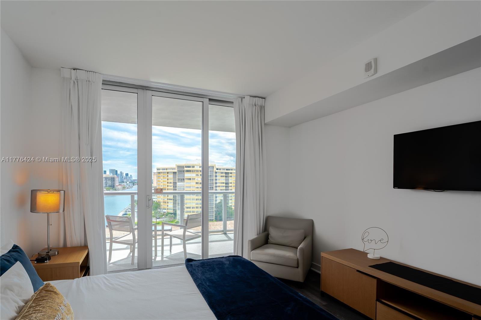 BEACHWALK CONDOMINIUM - Residential