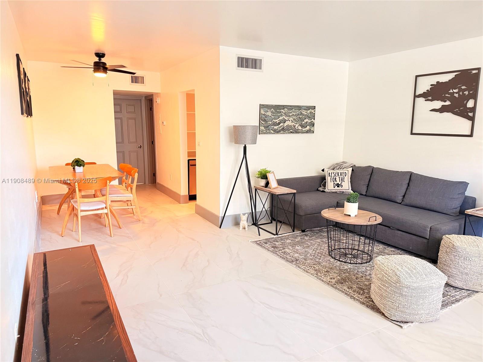 NO BAY WHITE HOUSE NO 3 C - Residential Lease