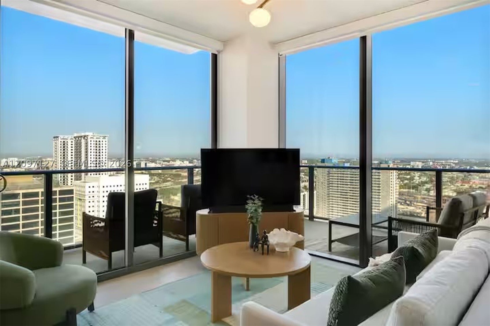 11 NE 6th St 3214