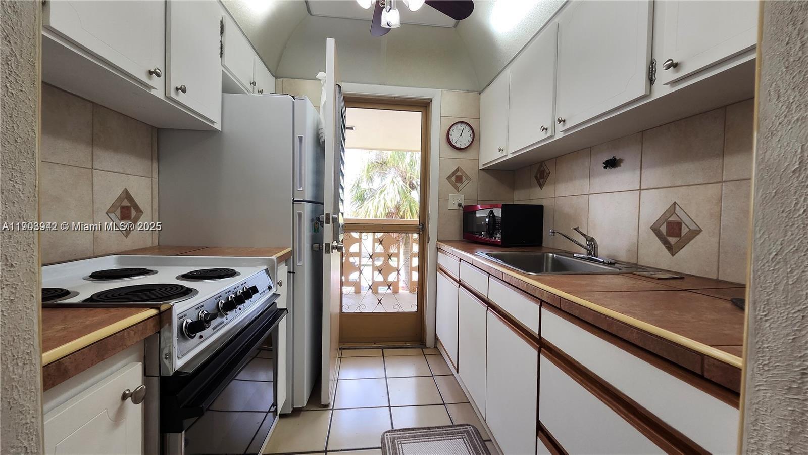 MAR-LEN GARDENS NO 6 CORP - Residential