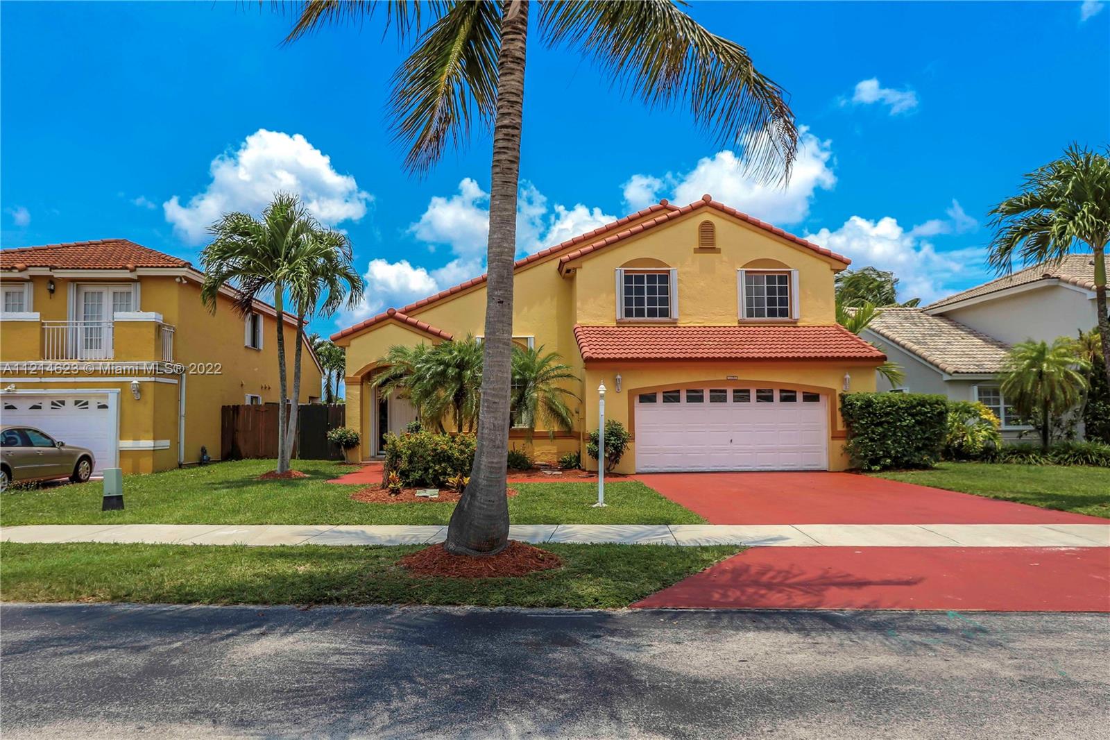 LAGO MAR SOUTH 1ST ADDN - Residential