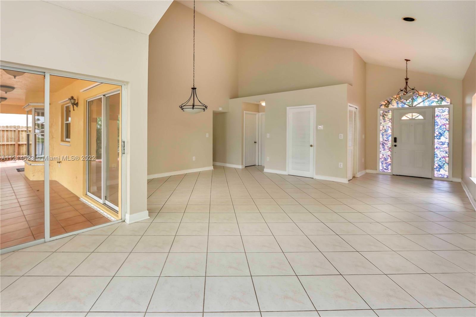 LAGO MAR SOUTH 1ST ADDN - Residential