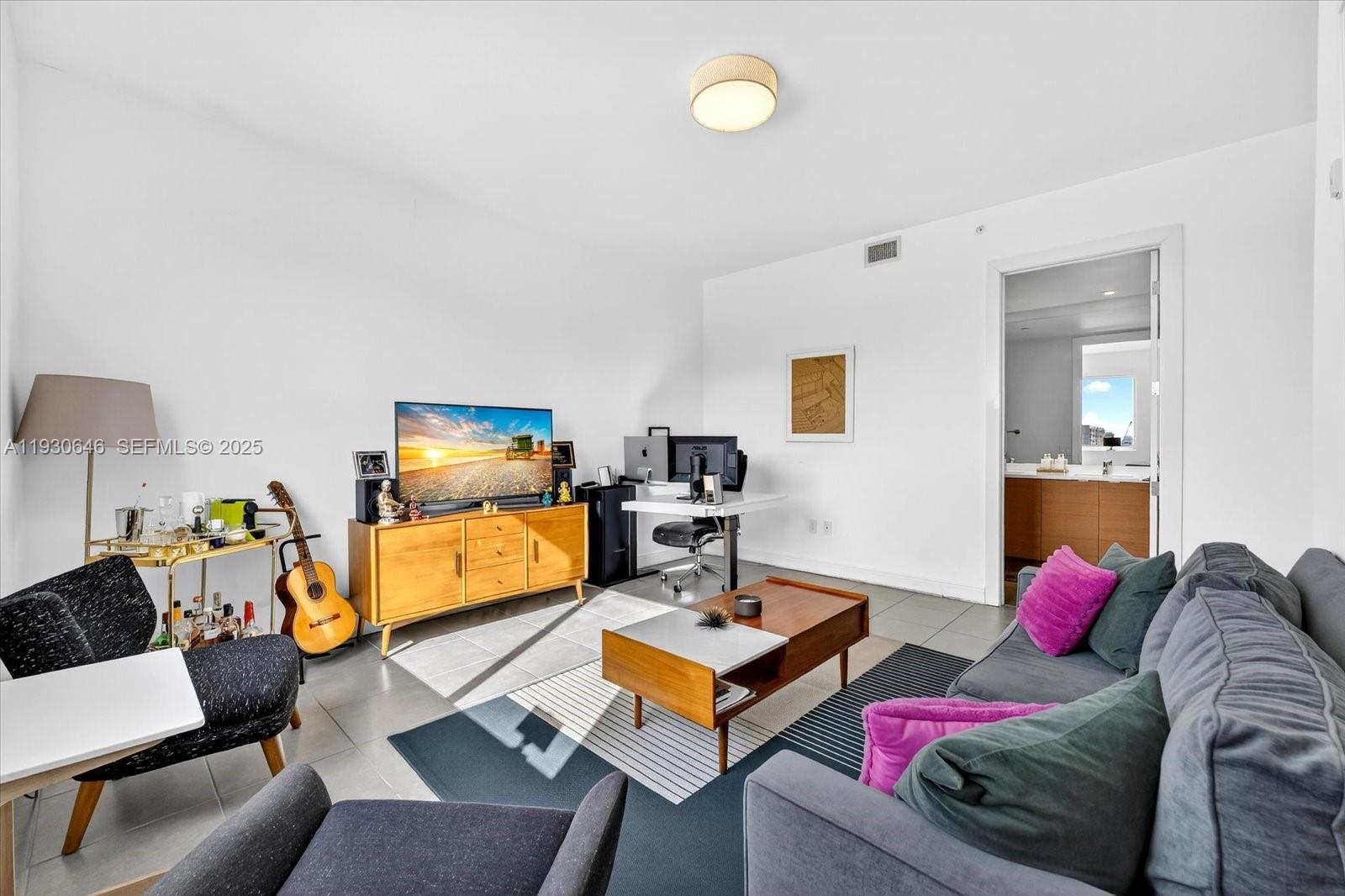 250 WYNWOOD CONDO - Residential Lease