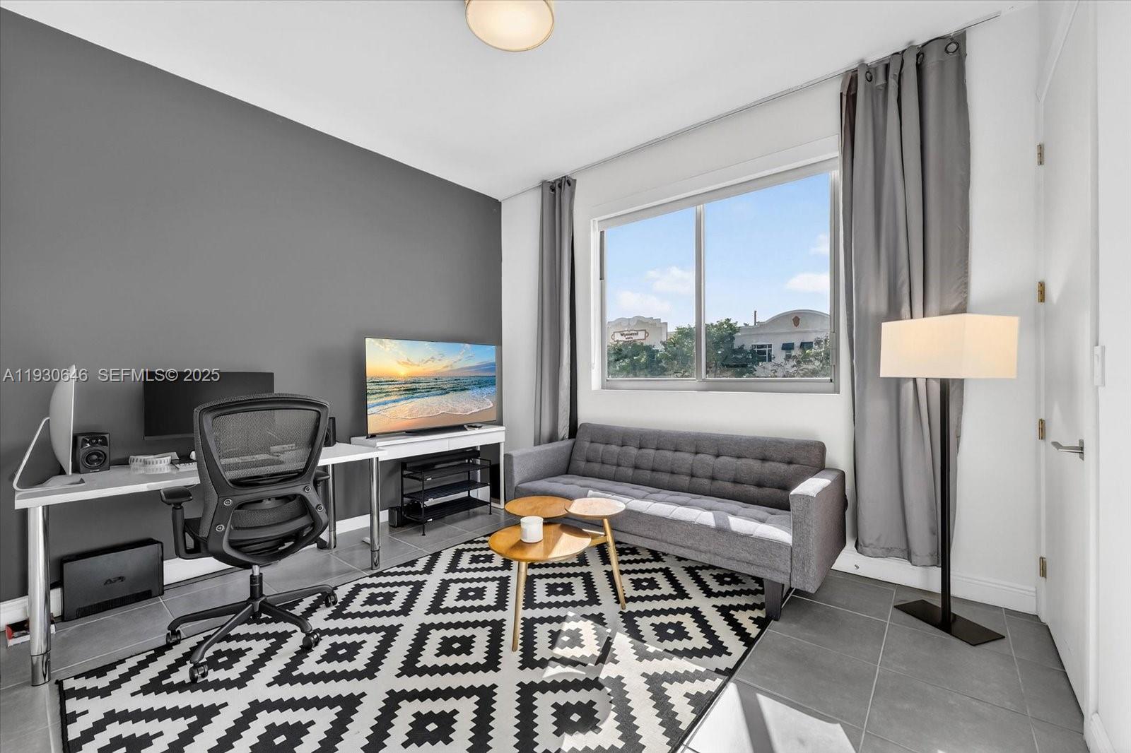 250 WYNWOOD CONDO - Residential Lease