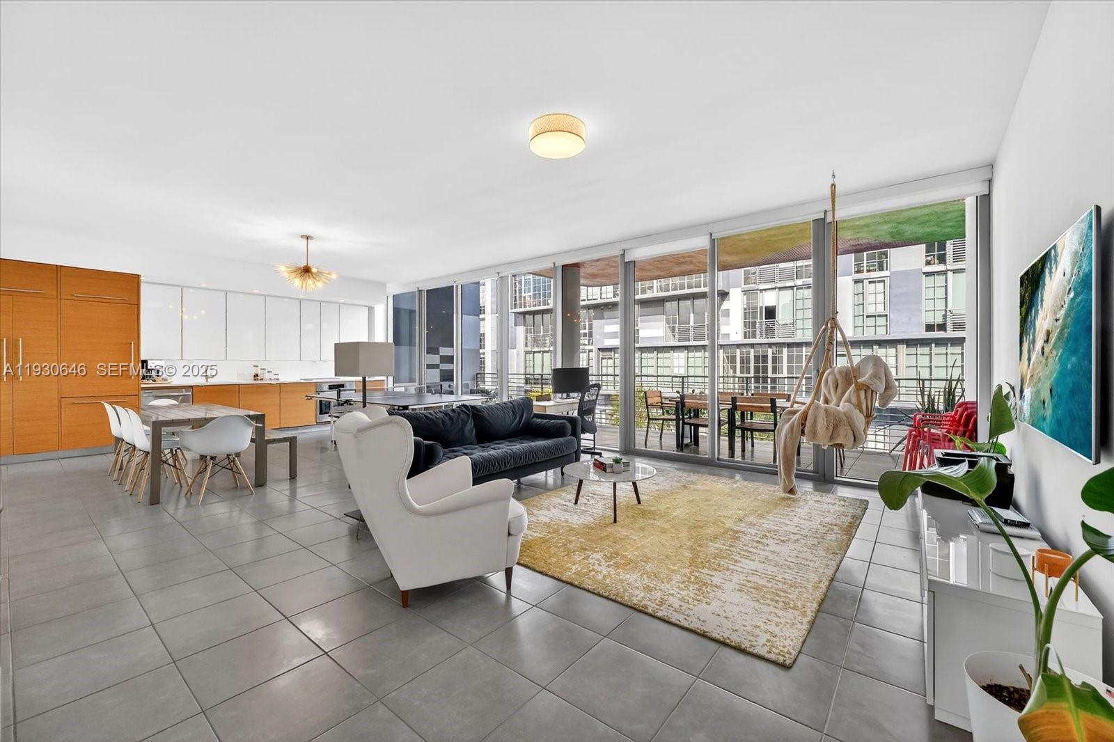 250 WYNWOOD CONDO - Residential Lease