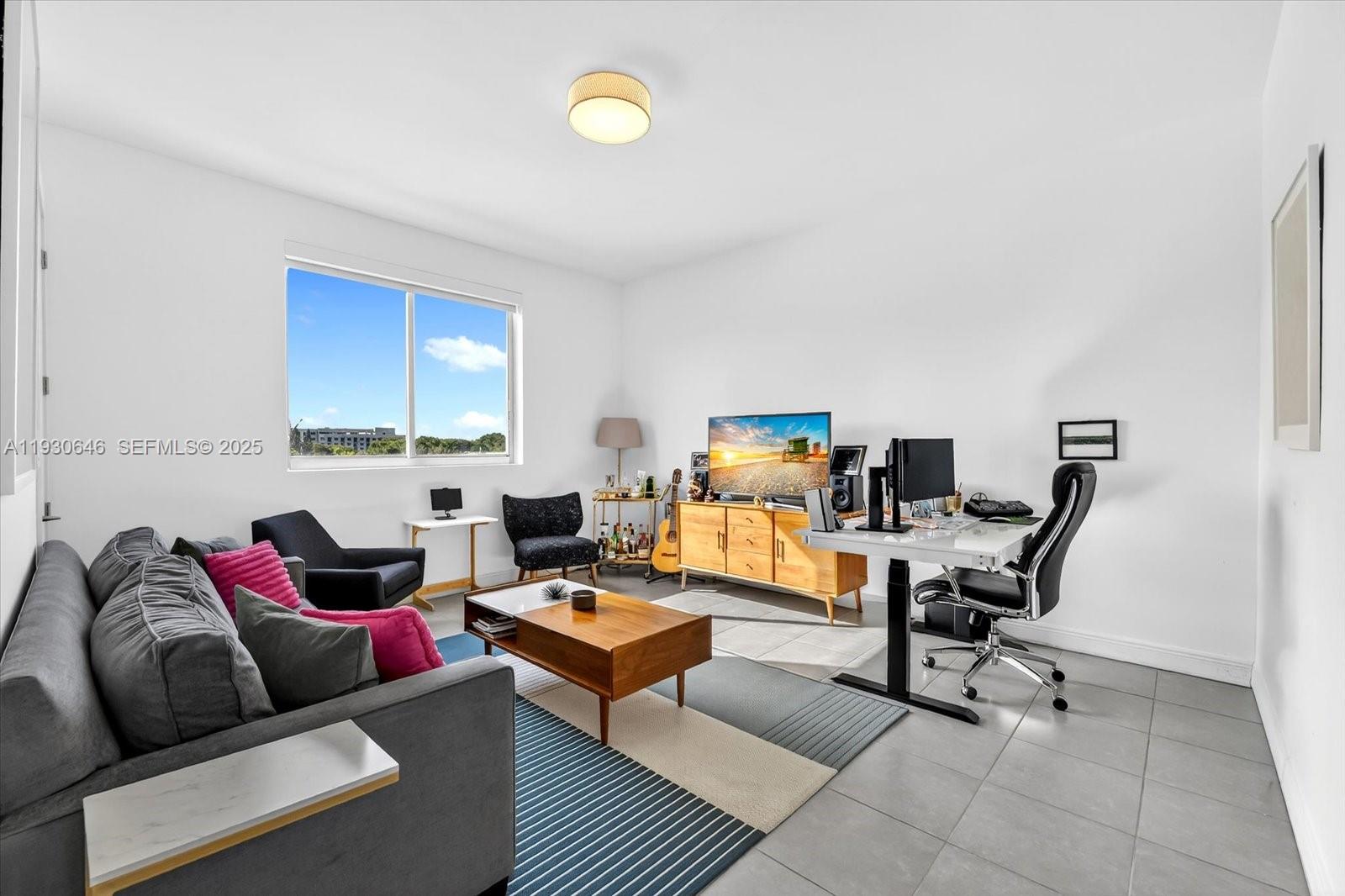 250 WYNWOOD CONDO - Residential Lease