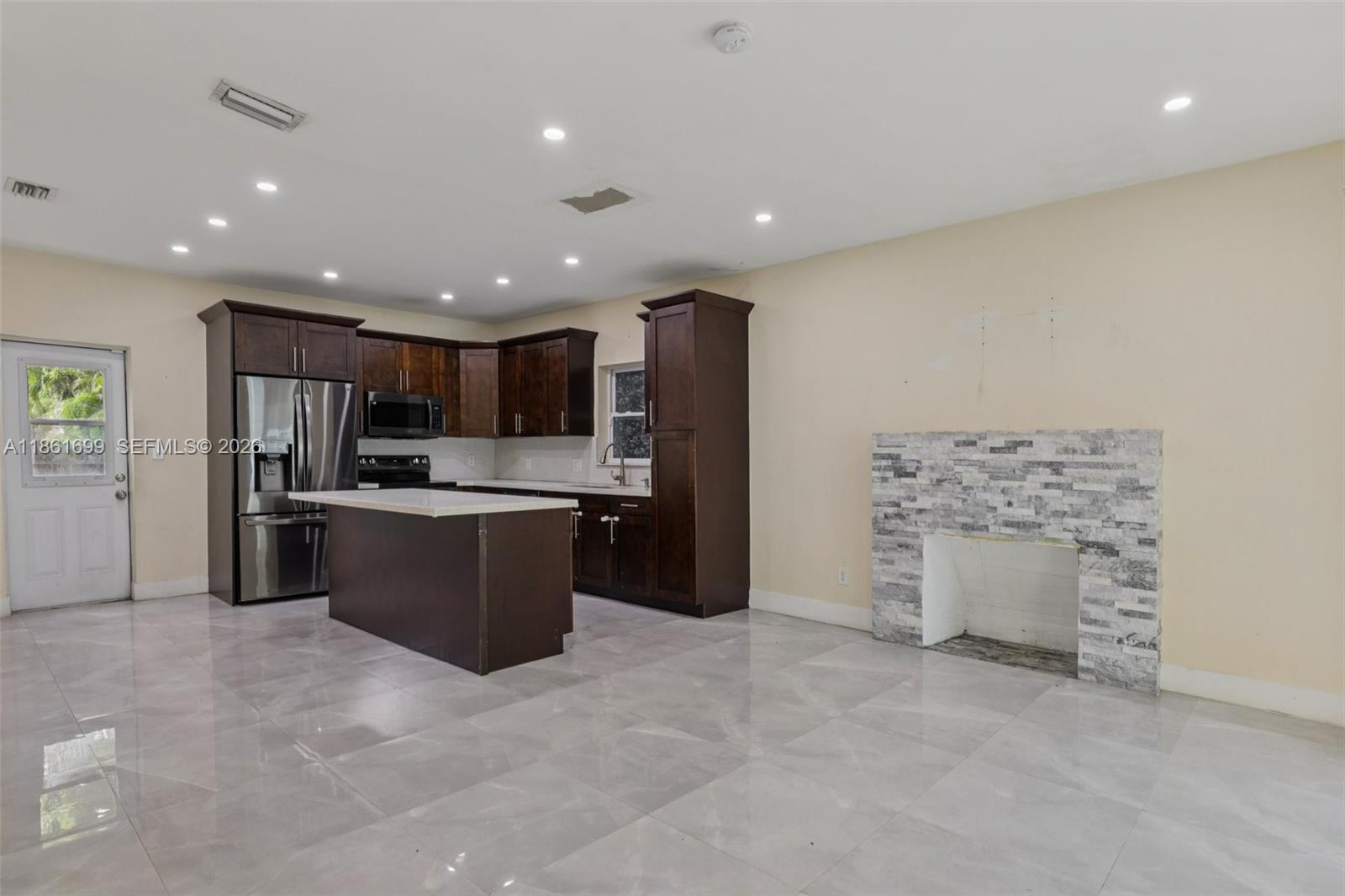 KNIGHTS ADD LEMON CITY - Residential