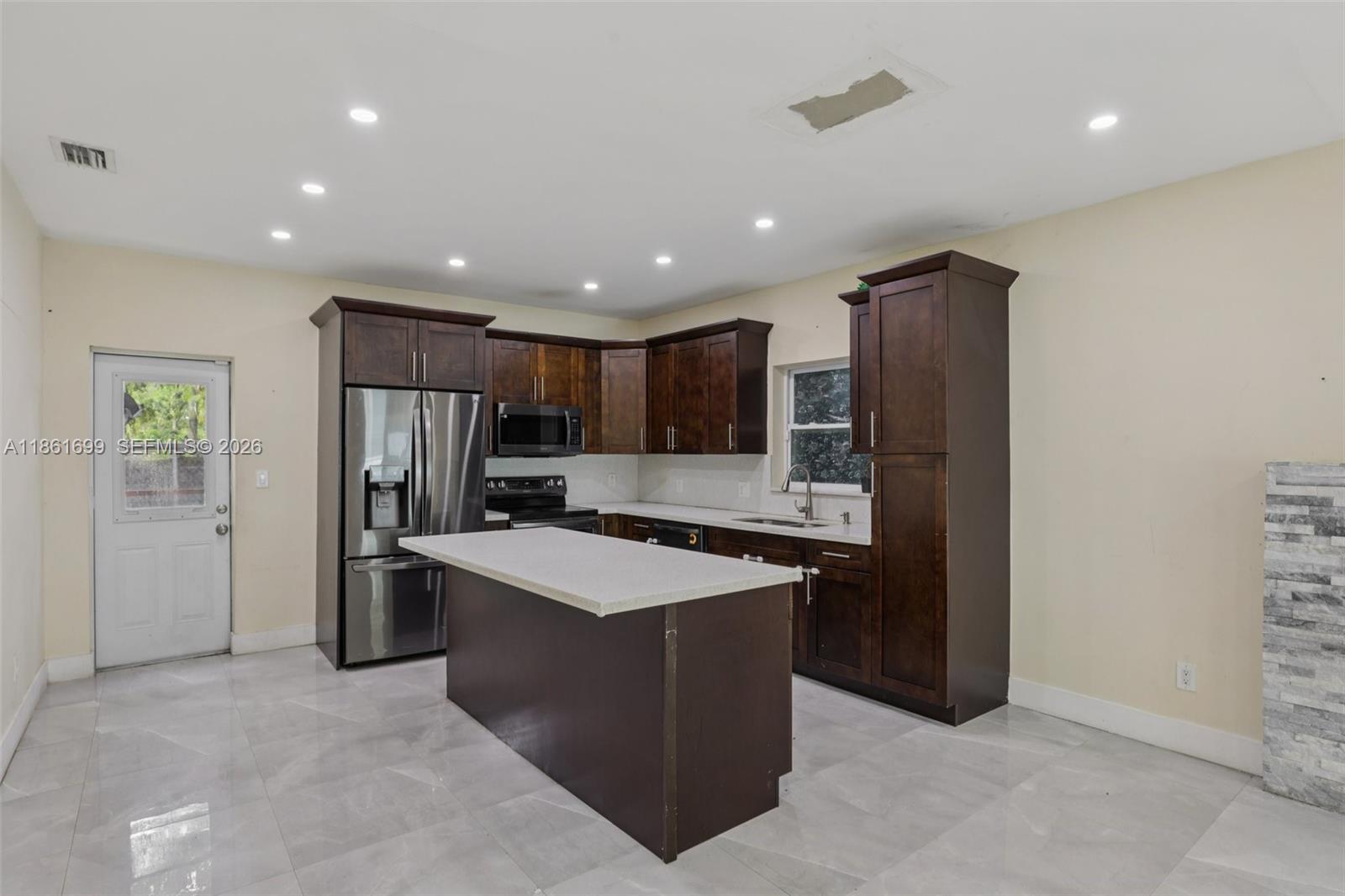 KNIGHTS ADD LEMON CITY - Residential