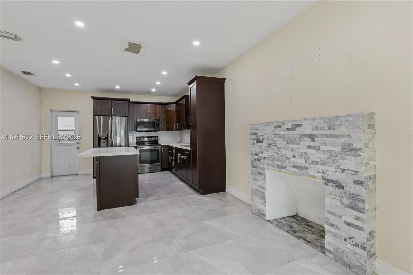 KNIGHTS ADD LEMON CITY - Residential