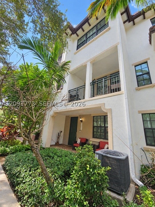 Photo of 11355 SW 14th St, Pembroke Pines, FL 33025 (MLS # A12091773)