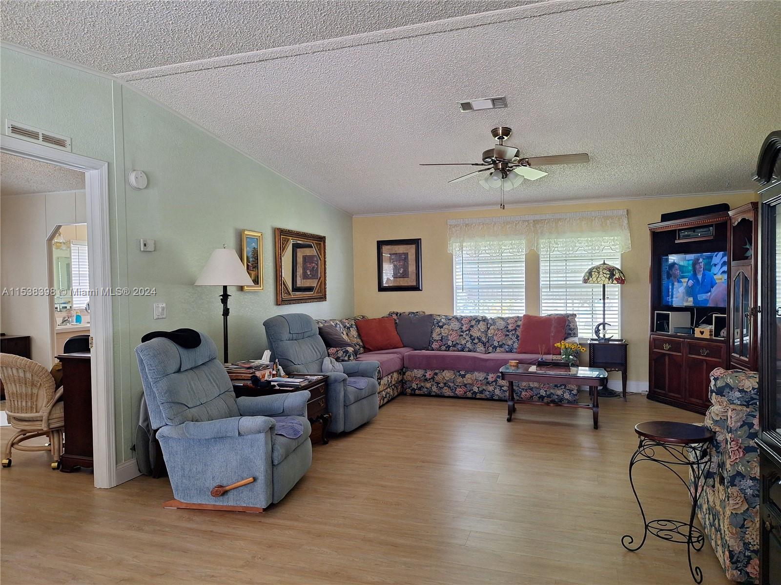 GATEWAY WEST CONDO - Residential