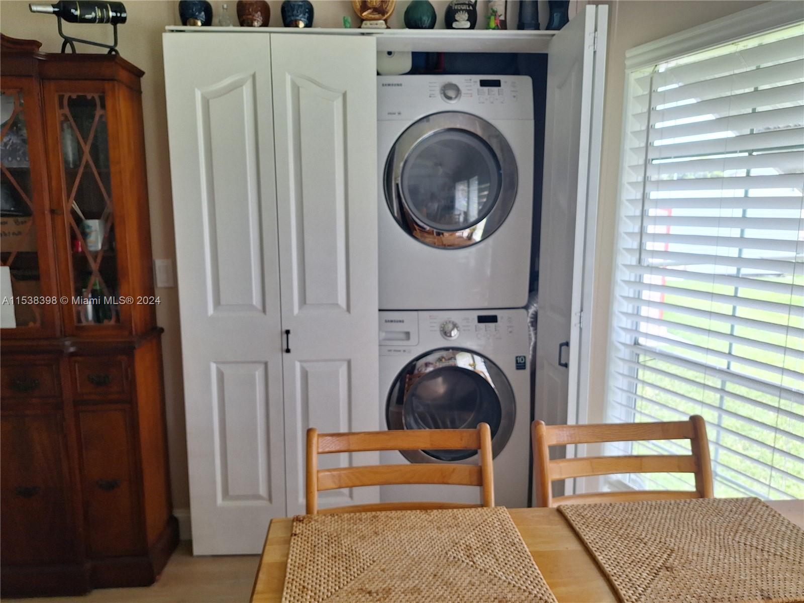 GATEWAY WEST CONDO - Residential