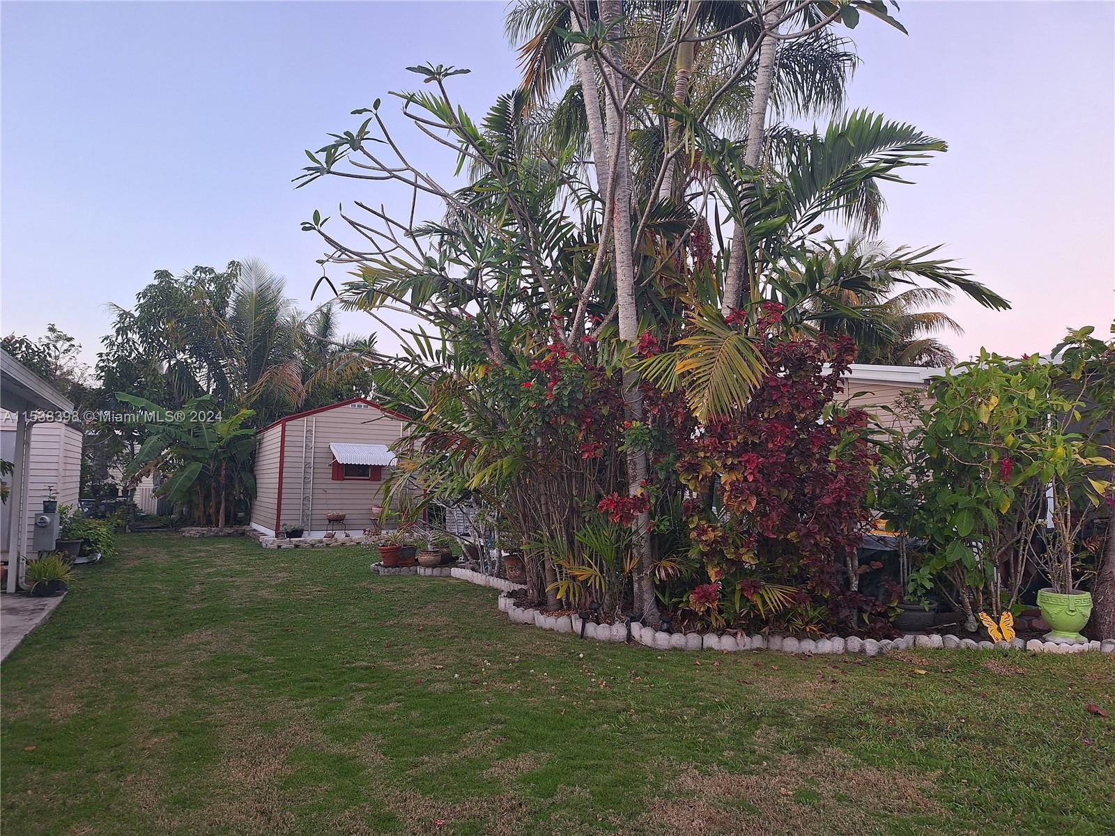 GATEWAY WEST CONDO - Residential