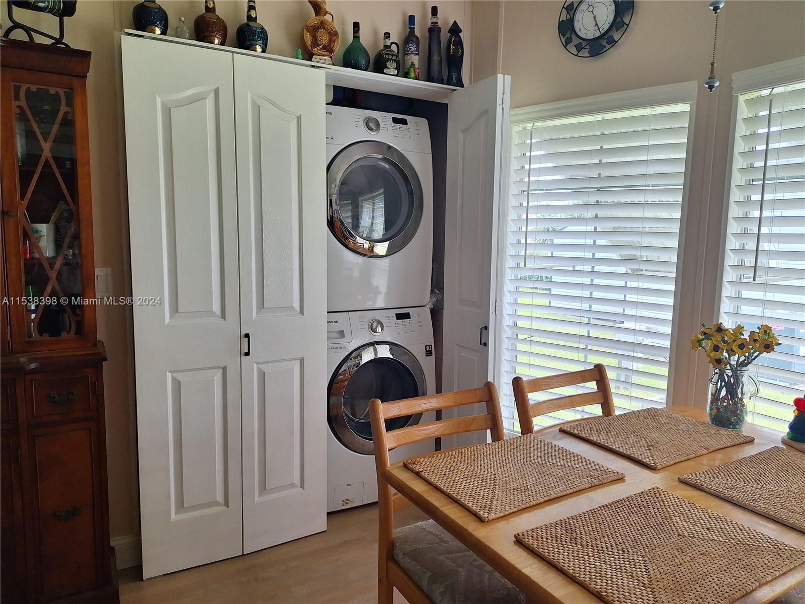 GATEWAY WEST CONDO - Residential