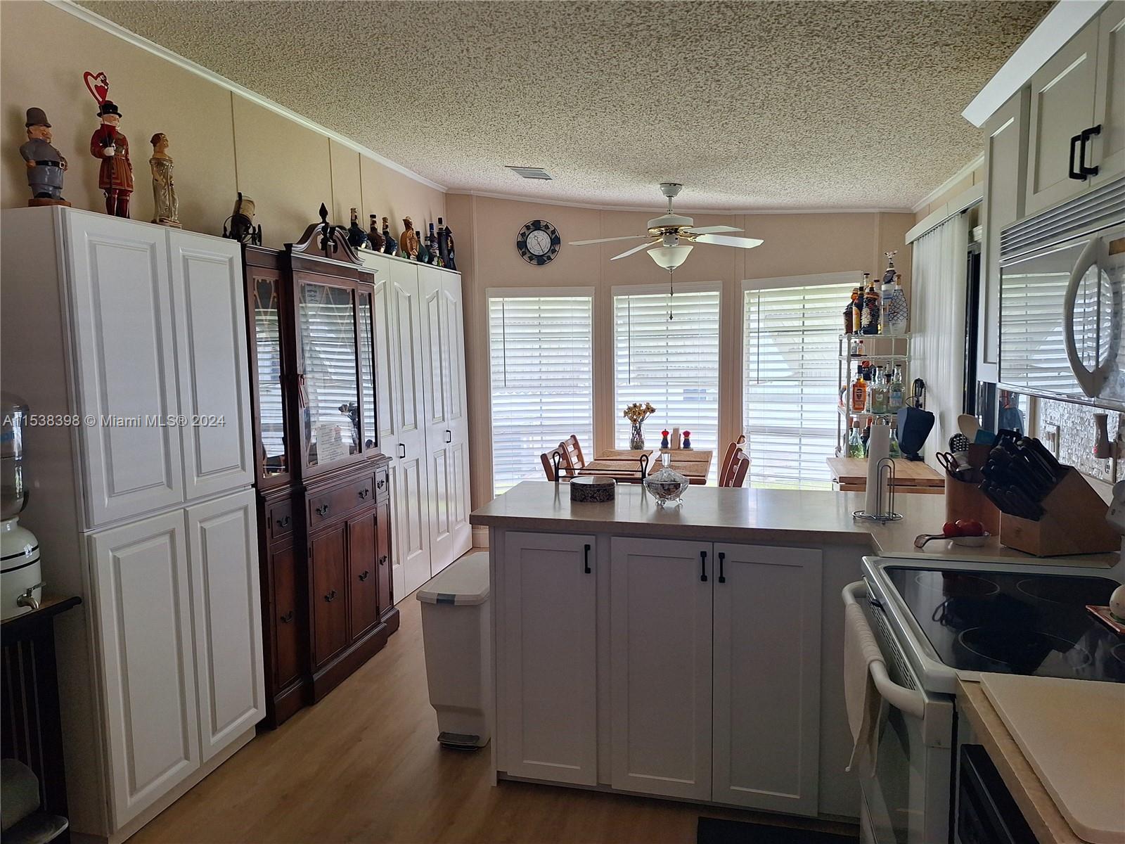 GATEWAY WEST CONDO - Residential