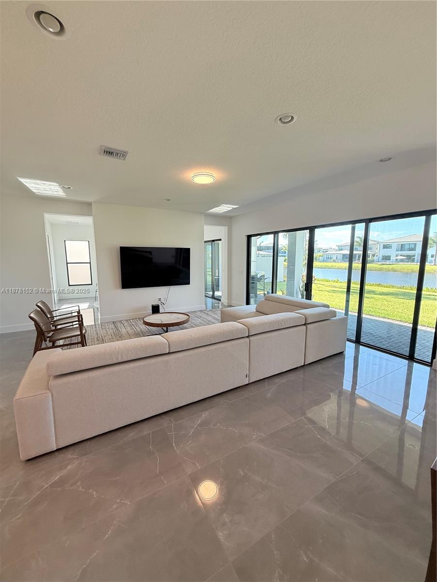 BOCA RATON GOLF COURSE PU - Residential