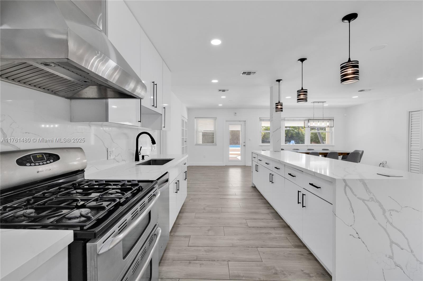 11031 NE 9 Ave