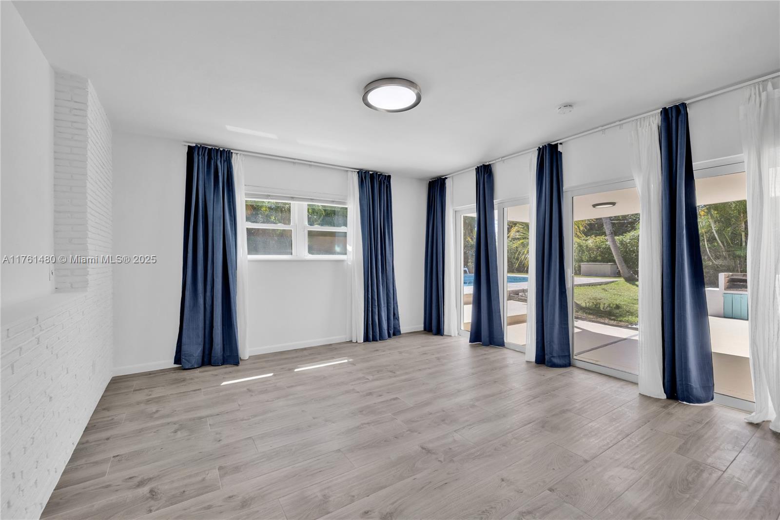 11031 NE 9 Ave