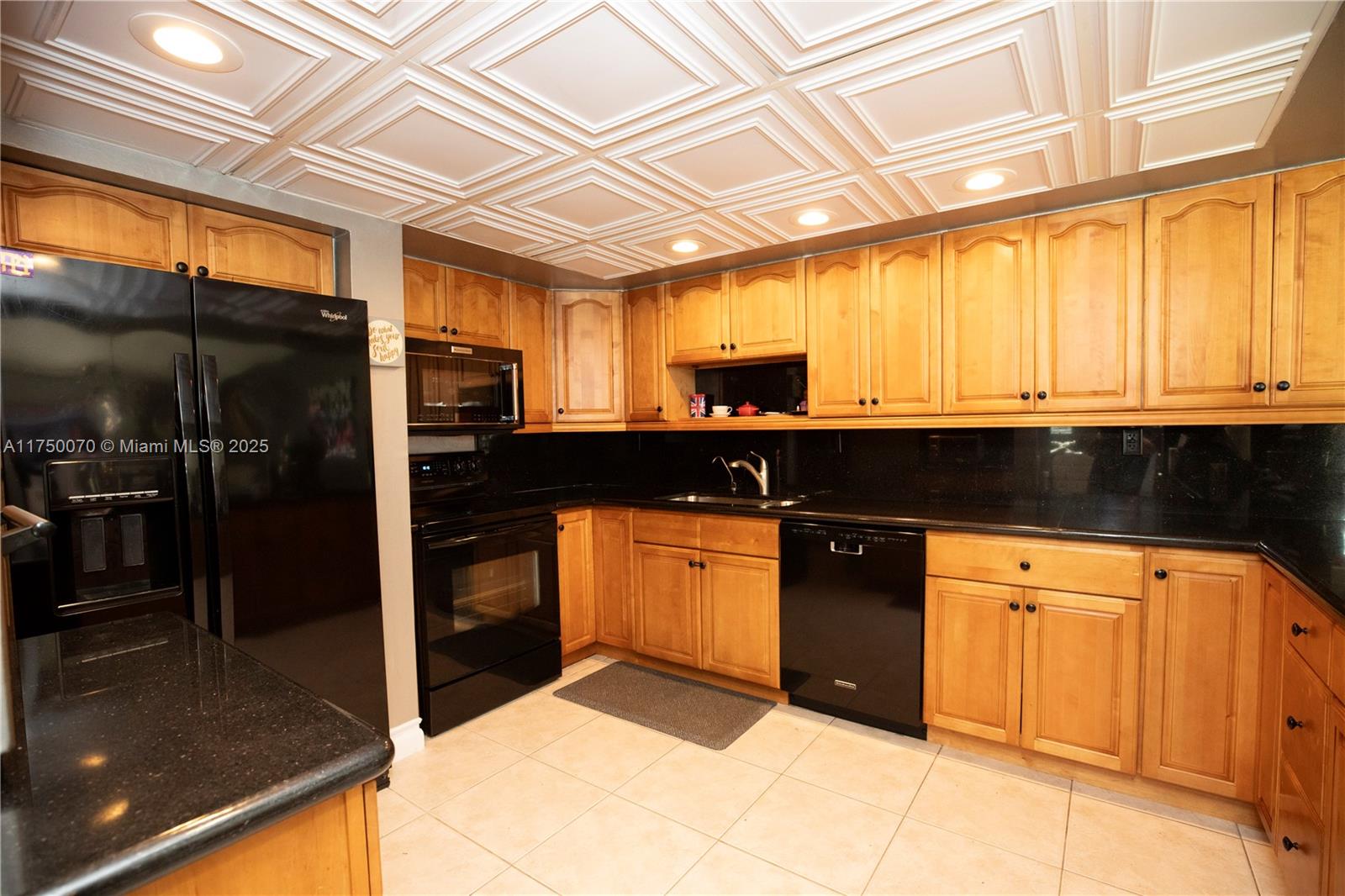 565 NW 98th Ave 565