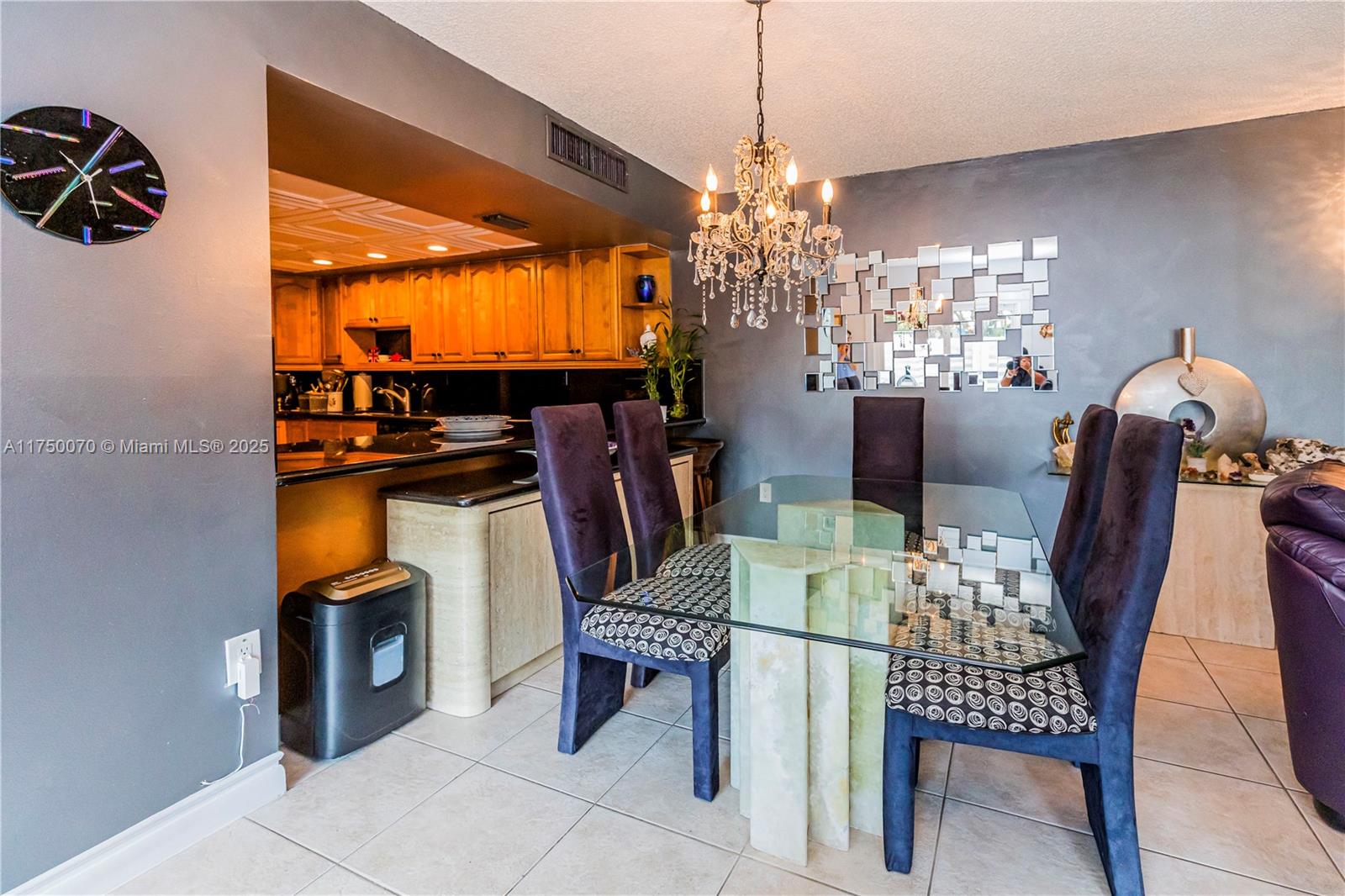565 NW 98th Ave 565