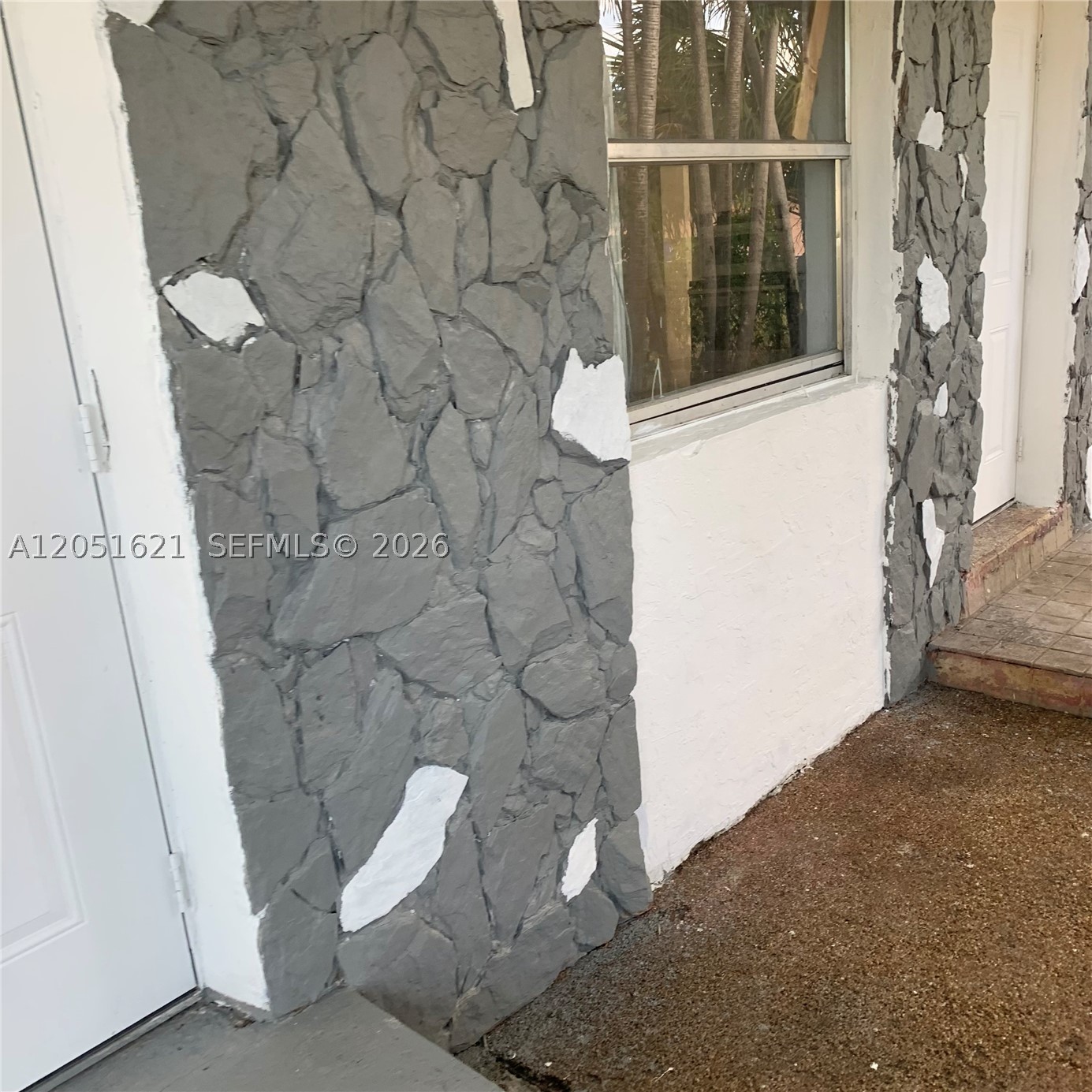 308 NW 9th St