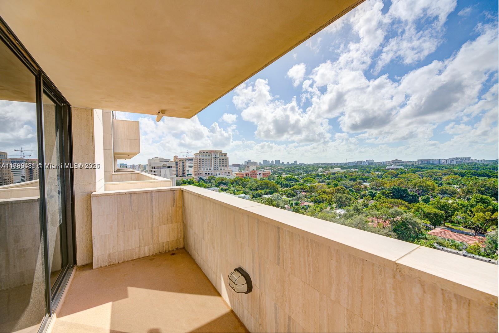 550 Biltmore Way 1201