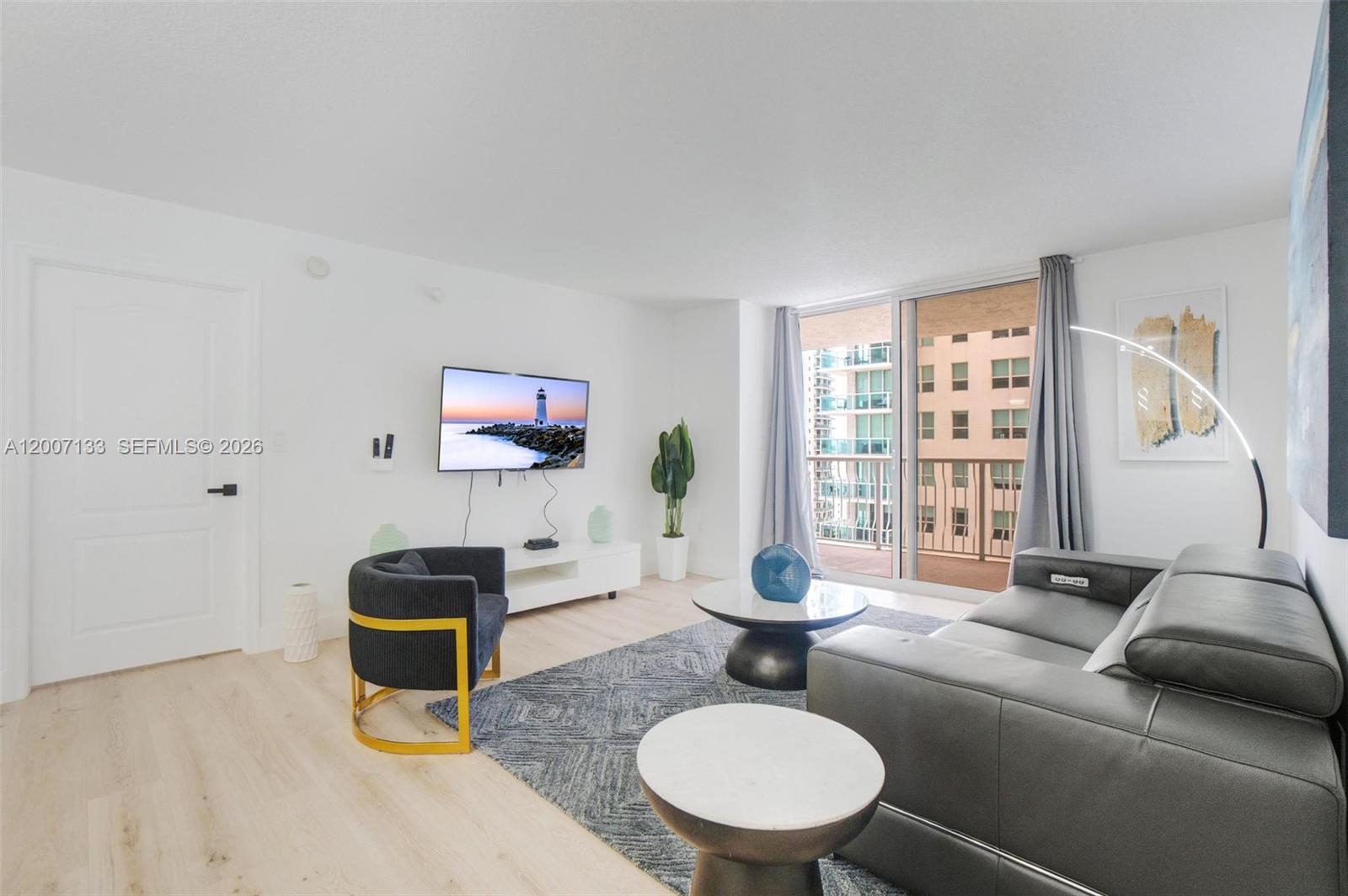 THE CLUB AT BRICKELL BAY - Residential