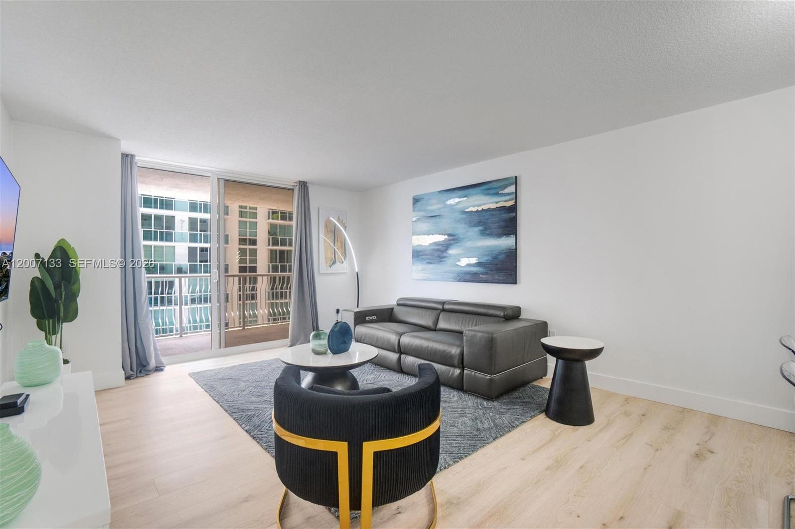 THE CLUB AT BRICKELL BAY - Residential