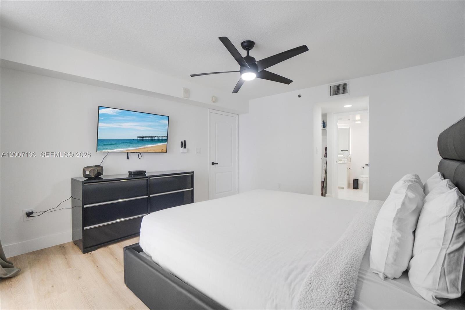 THE CLUB AT BRICKELL BAY - Residential